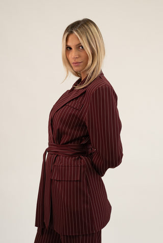 Giacca Gessata con Cintura bordeaux|Colore:Bordeaux