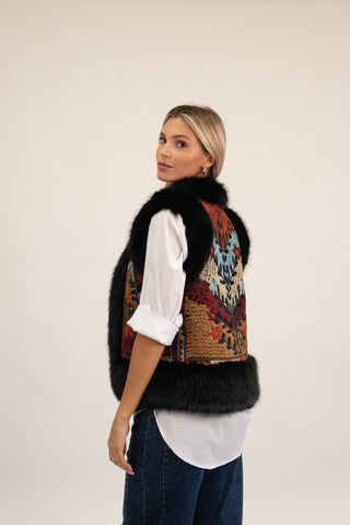 Gilet Corto Pelliccia con Ricamo nero|Colore:Nero