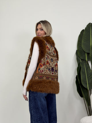 Gilet Corto Pelliccia con Ricamo coccio|Colore:Coccio